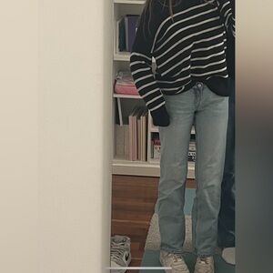 H&M low-rise straight leg light blue jeans